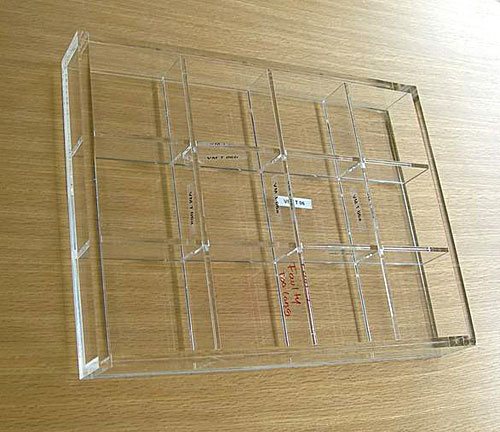 廣州亞克力格子展示架